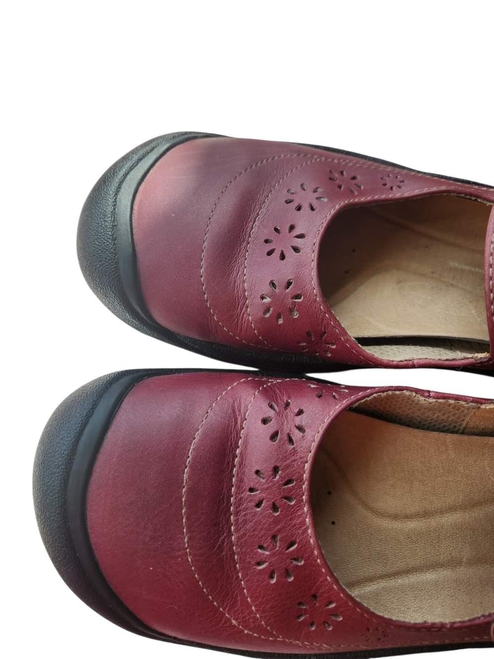Keen Women's Mary Jane Flats in Burgundy and Black - Picture 4 of 8